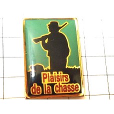 ピンバッジ・ハンティング猟師さんと犬  PLAISIR-DE-LA-CHASSE FRANCE