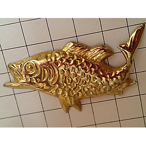 ピンバッジ・金色のサカナ魚