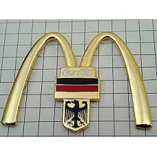 ピンバッジ・マクドナルドＭドイツ国旗イーグル紋章コカコーラ