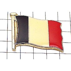 ピンバッジ・フランス国旗トリコロール３色 FRANCE FLAG