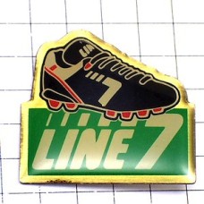 ピンバッジ・サッカー靴ライン７ LINE-7 LINE-SEVEN