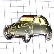 ピンバッジ・シトロエン２CV車 CITROEN-2CV CITROEN FRANCE