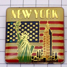 ピンバッジ・ニューヨーク市エンパイアステートビル/USAアメリカ NEW-YORK EMPIRE-STATE-BUILDING STATUE-OF-LIBERTY FLAG