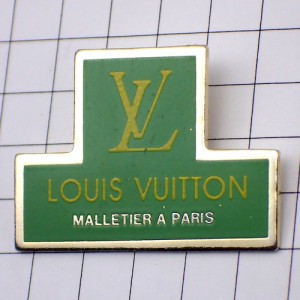 ピンバッジ・ルイヴィトンLV緑 LOUIS-VUITTON PARIS FRANCE