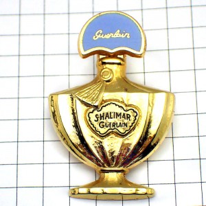 ピンバッジ・ゲラン香水壜シャリマール金色 GUERLAIN SHALIMAR PARIS FRANCE