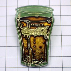 ピンバッジ・コカコーラ入りコップ一杯 COCA-COLA