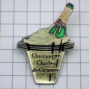 ピンバッジ・シャンパーニュ酒シャルルドカザノヴの瓶シャンパン冷却 CAZANOVE CHAMPAGNE