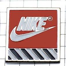 ピンバッジ・ナイキのマーク NIKE USA