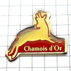 ピンバッジ・金色のヤギ山羊 CHAMOIS-D-OR FRANCE