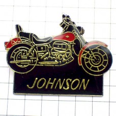 ピンバッジ・バイク二輪ジョンソン一台オートバイ JOHNSON