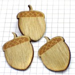 ピンバッジ・NEW!木製ドングリ OAK ACORN