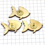 ピンバッジ・NEW!木製さかな熱帯魚