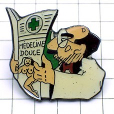 ピンバッジ・お医者さんヌード女の子の新聞 MEDECINE-DOUCE MEDECIN PHARMACIEN