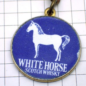 キーホルダー・白い馬ホワイトホース酒ウイスキー WHITE-HORSE SCOTCH WHISKY SCOTLAND