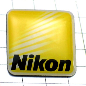 ピンバッジ・ニコン写真カメラ黄色 NIKON