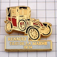 ピンバッジ・ルノーの車1914年 RENAULT FRANCE