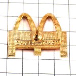 ピンバッジ・マクドナルドＭとＶＩＰ MC-DONALDS