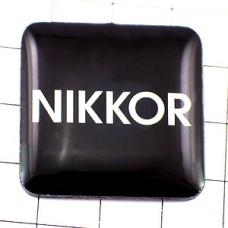 ピンバッジ・ニッコール写真ニコンのカメラ撮影 NIKON NIKKOR