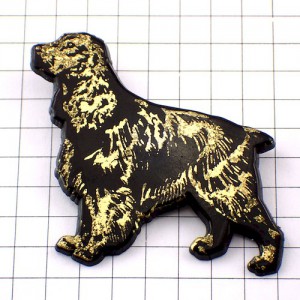 ピンバッジ・金色ラブラドールレトリバー犬プラスチック製