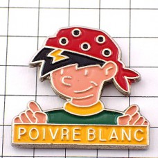 ピンバッジ・赤いバンダナの男の子 POIVRE-BLANC FRANCE