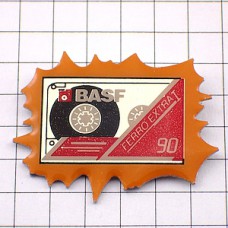 ピンバッジ・カセットテープ音楽クローム90 BASF TAPE GERMANY