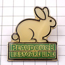 ピンバッジ・うさぎ白いウサギ兎 PEAUDOUCE RABBIT FRANCE