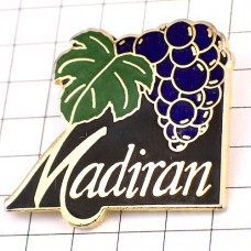 ピンバッジ・ピレネーのワイン酒ブドウ房 MADIRAN PYRENEES