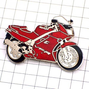 ピンバッジ・ホンダVFR/二輪バイク