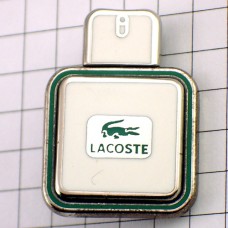 ブローチ・ラコステ緑色のワニ香水壜型 LACOSTE