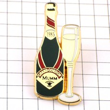 ピンバッジ・シャンパーニュ瓶マム酒 CHAMPAGNE-MUMM REIMS FRANCE