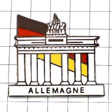 ピンバッジ・ドイツ国旗ブランデンブルク門ベルリン町 BERLIN BRANDENBURG-GATE