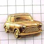 ピンバッジ・金色オースチンミニ車イギリス英国車 AUSTIN MINI COOPER AUSTIN-MINI-COOPER MORRIS-MINI-COOPER ENGLAND