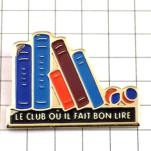 ピンバッジ・本棚に並んだ本 CLUB-LIRE FRANCE-LOISIRS