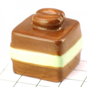 フェーブ・キャレカフェ四角いコーヒーケーキお菓子