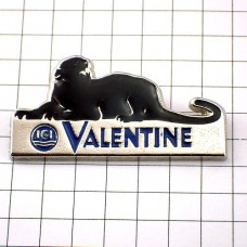 ピンバッジ・横たわる黒豹 VALENTINE PAINTING PANTHER