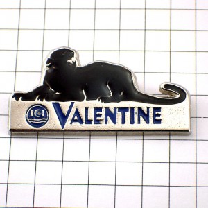 ピンバッジ・横たわる黒豹 VALENTINE PAINTING PANTHER