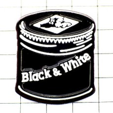 ピンバッジ・犬ブラックアンドホワイト酒ウイスキー BLACK&WHITE SCOTCH WHISKY SCOTLAND