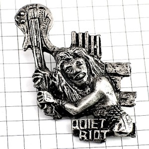 ピンバッジ・クワイエットライオット音楽ヘビメタ系バンド楽器ギター QUIET-RIOT