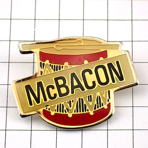 ピンバッジ・鼓笛隊の太鼓  MC-DONALDS MC-BACON MAC-BACON