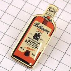 ピンバッジ・バランタインお酒ボトル型ウイスキー瓶 BALLANTINES WHISKY SCOTLAND