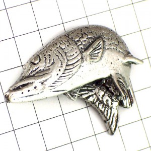 ピンバッジ・フィッシング魚釣りピューター製 BROWN SILVER FISH