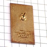 ピンバッジ・ビザ走る人クレジットカードVISA