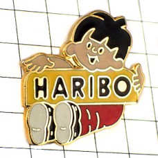 ピンバッジ・ハリボの男の子キャンディーお菓子 HARIBO GERMANY