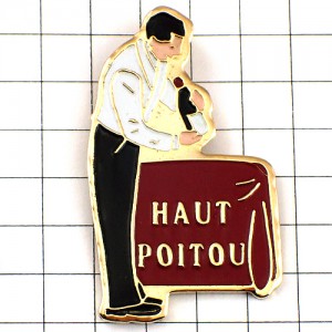 ピンバッジ・酒ワインのソムリエ瓶を持つ SOMMELIER HAUT-POITOU FRANCE