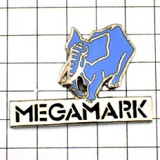 ピンバッジ・青いゾウ象 MEGAMARK