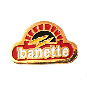 ピンバッジ・パンと赤いパン焼き窯バネット小麦粉 BANETTE