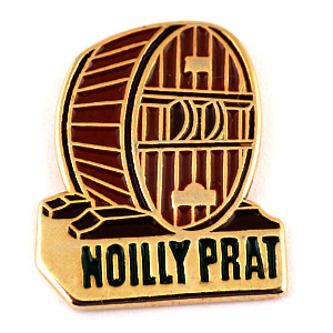 ピンバッジ・ノイリープラット酒樽 NOILLY-PRAT FRANCE