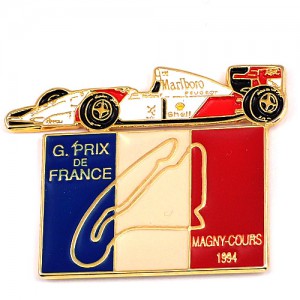 ピンバッジ・F1サーキット車マニクール国旗 MCLAREN-PEUGEOT PEUGEOT FRANCE