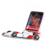 ピンバッジ・F1パイロット車ミカハッキネン写真 MCLAREN-PEUGEOT PEUGEOT FINLAND FRANCE