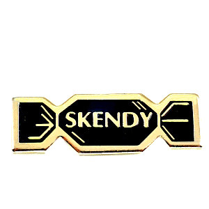 ピンバッジ・黒いキャンディー飴 SKENDY